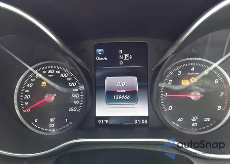 2015 Mercedes-Benz C 300 из США, поврежденный, VIN 55SWF4JB3FU051243